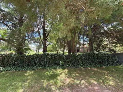 Terreno en Venta en Alamos Del Aeroclub, USD 120.000