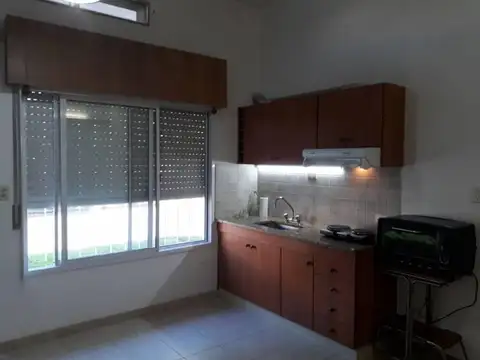 Alquiler monoambiente de 23 m2 en  CASEROS
