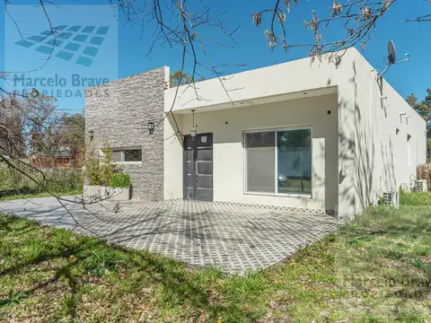 Venta Casa de 4 ambientes c/pileta, Rio Hondo al 200, Santa Clara, Manzanares.