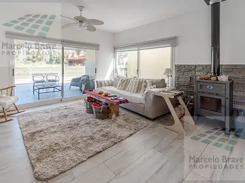 Venta Casa de 4 ambientes c/pileta, Rio Hondo al 200, Santa Clara, Manzanares.