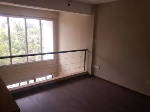 HERMOSO 2 AMB VENTANAL DOBLE ALTURA