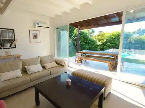 Venta Casa Costa Esmeralda Pinamar Pileta Parrilla Jardín