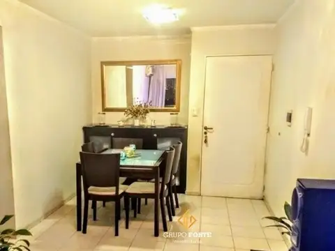 Av Colon 4900 , Piso 4