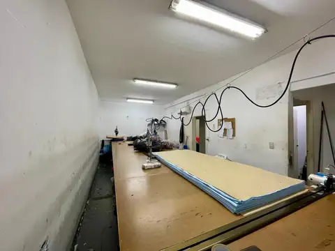 venta Casa oficina con 180m2 cubiertos apto oficina