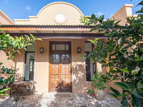 Casa de campo en B° Santa Catalina, Opendoor