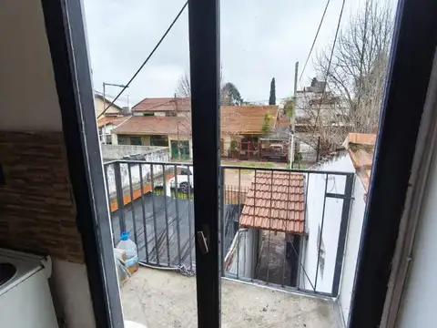 Depto Tipo Casa 3 ambientes con 2 baños
