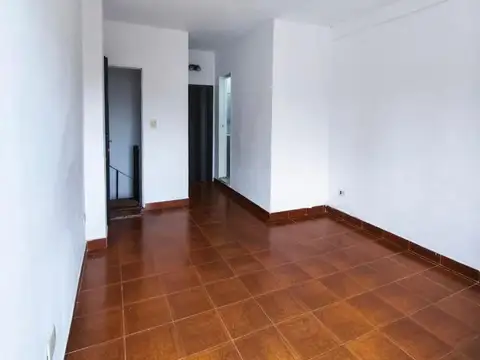 Pasaje 142 2018 , Piso 1