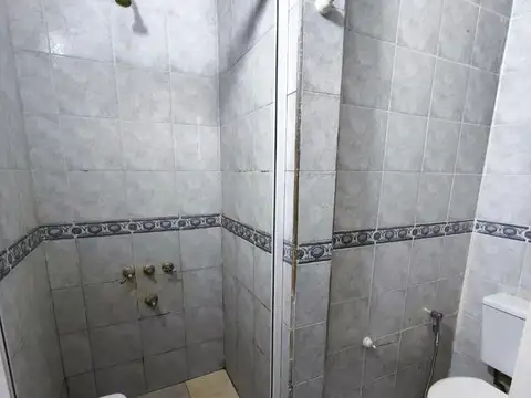 VENTA EN BLOQUE DOS PH DE 2 AMBIENTES EN PLANTA ALTA
