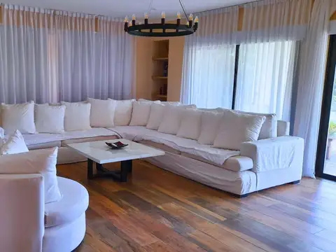 Casa a la venta en Altos de Manzanares