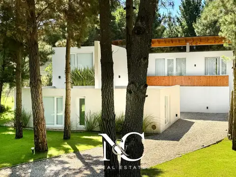 Casa 5 ambientes con 3 baños