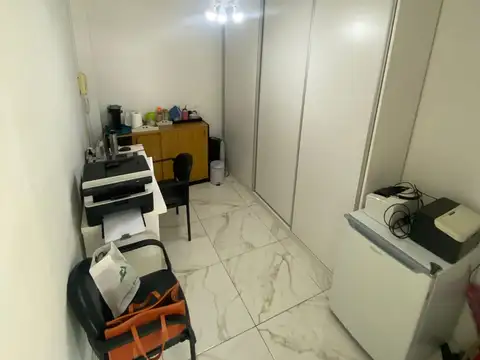 OFICINA CÉNTRICA AMUEBLADA - MUY LUMINOSA