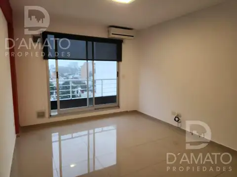 Departamento en Alquiler en Villa del Parque, $ 750.000