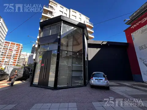 Local en Alquiler en Olivos Vías/Río, USD 5.000
