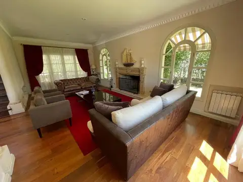 Casa en Venta en Zona Centro, USD 800.000