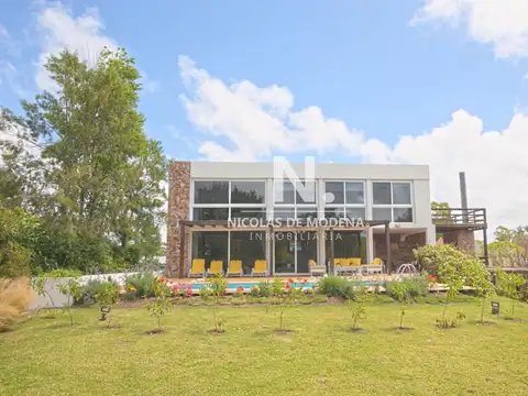 Casa en Alquiler Temporal en La Barra, USD 28.000