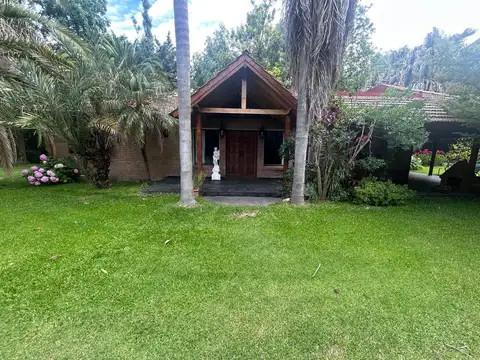 Casa 5 ambientes con 2 baños