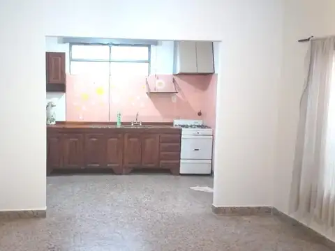 Depto Tipo Casa en Alquiler de 2 ambientes