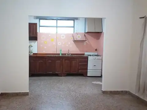Depto Tipo Casa en Alquiler en Jose Leon Suarez, $ 450.000