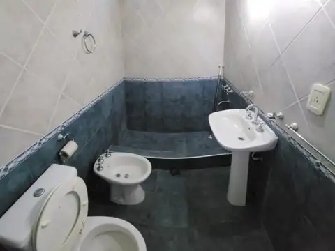 Depto Tipo Casa en Alquiler de 2 dormitorios