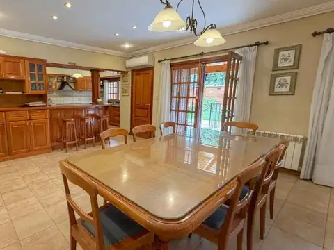 Casa en Venta de 5 dormitorios