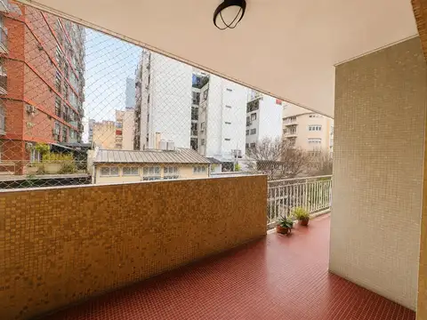 Departamento 5 ambientes con 2 baños