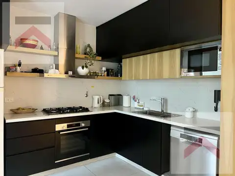 Casa en Alquiler en La Lucila Libertador / Río, USD 3.500