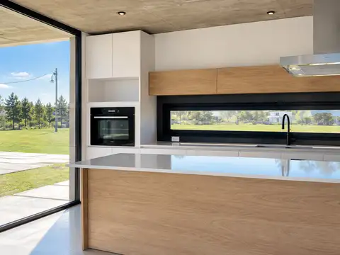 Casa en Alquiler al Este