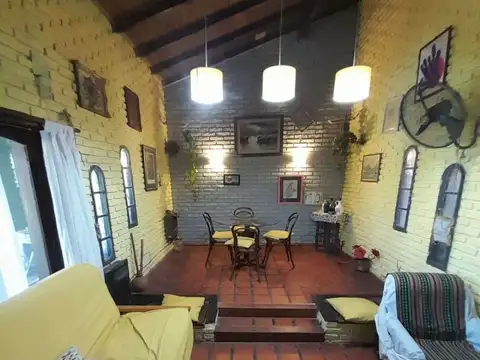 Casa en Venta con 1 cochera