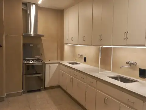 Departamento en Alquiler en Recoleta, USD 1.800