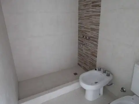 Departamento en Venta con 3 cocheras