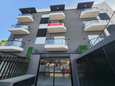 DEPARTAMENTO 2 AMBIENTES PLANTA BAJA CON PATIO ESCUCHA OFERT