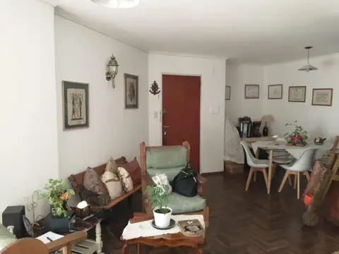 Obispo Salguero y Boulevard Presidente Arturo Umberto Illia