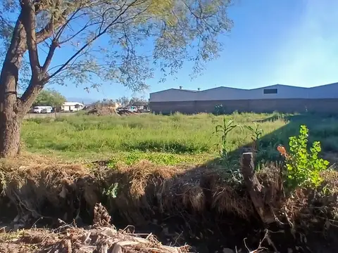 Vendo Lote Industrial en Guaymallén
