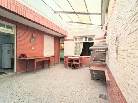 Depto Tipo Casa en Venta en Monte Castro, USD 150.000