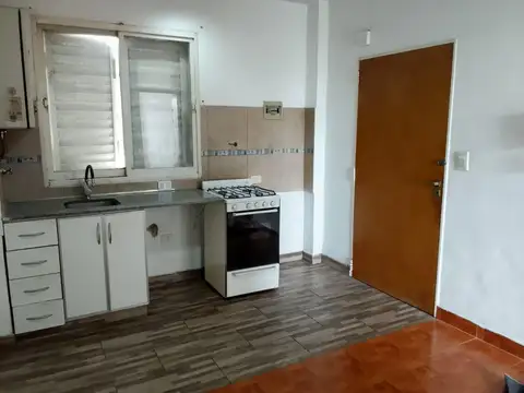 Departamento en Alquiler en Santos Lugares, $ 450.000