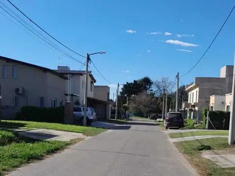 VENTA LOTE BARRIO CUATRO ESTACIONES los fresnos 600