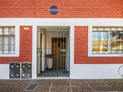 Depto Tipo Casa en Venta de 2 ambientes
