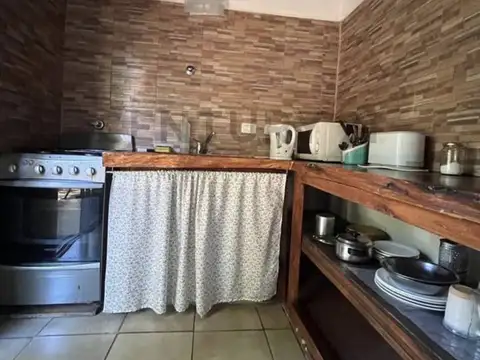 Casa 2 ambientes con 1 baño