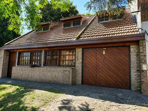 VENTA CASA 3 AMBIENTES 495 m2  QUILMES