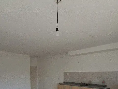 La Rioja 1300, Piso 1