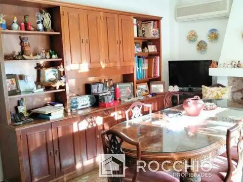 Depto Tipo Casa en Venta con 2 cocheras