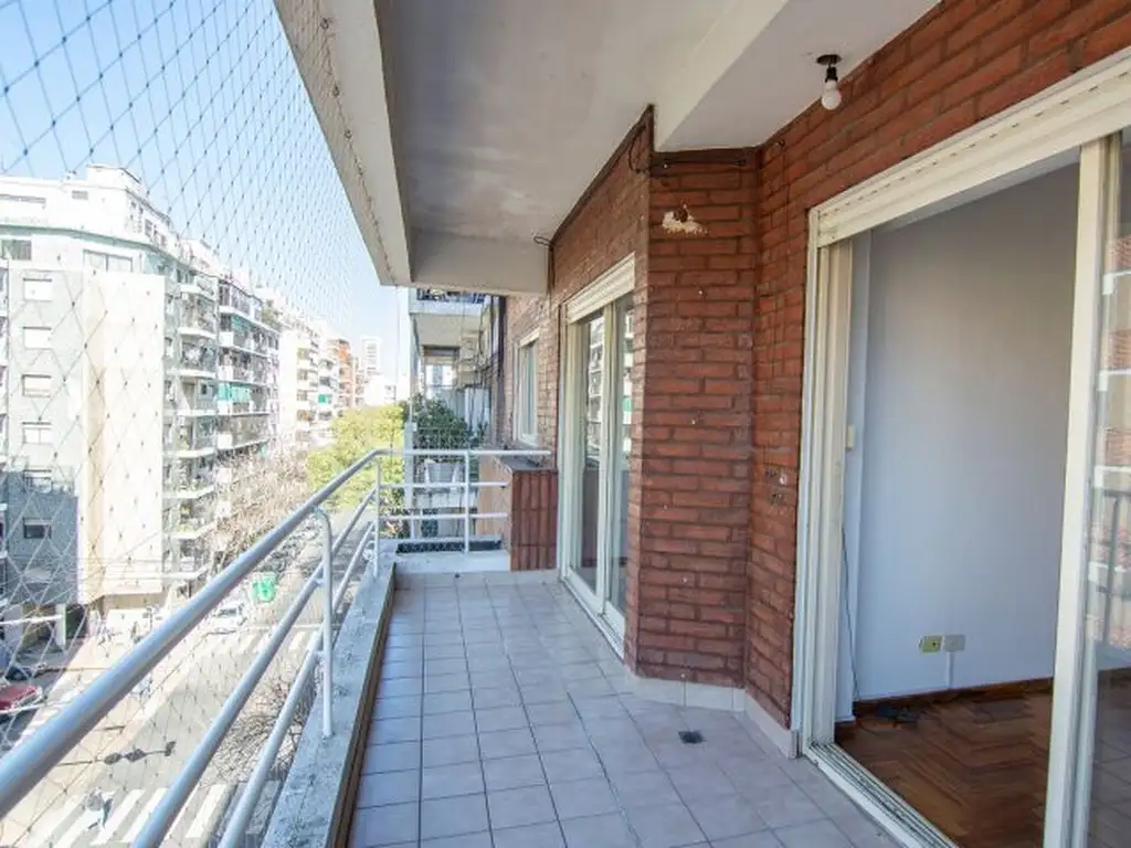 Coronel Ramón Lorenzo Falcón 1500 , Piso 5