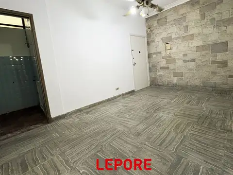 Depto Tipo Casa en Venta 42 años