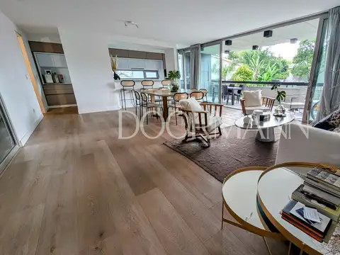 Departamento en venta PB con jardín 2 habitaciones 3 ambietes pileta