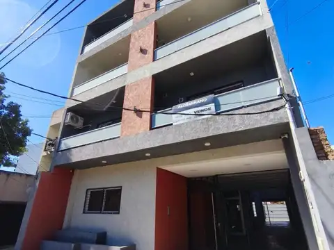 SE ALQUILA DEPARTAMENTO DE DOS AMBIENTES CON COCHERA