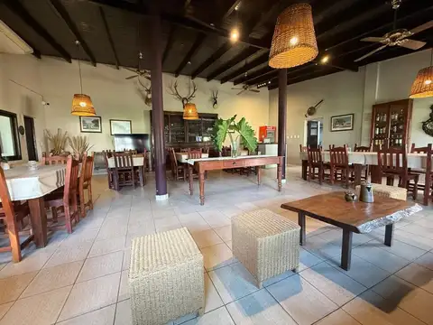 Hotel en Venta en Esquina, USD 1.980.000
