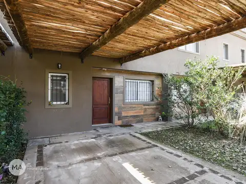 Casa en Venta en Funes, USD 108.000