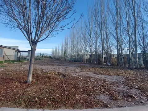 VENTA LOTE LUJAN BARRIO LA LUISA