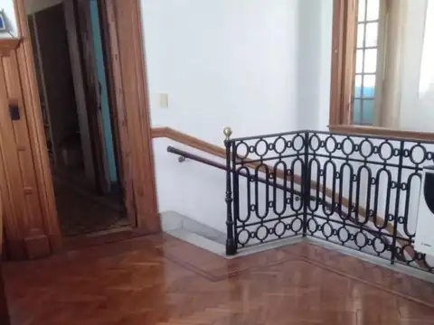 Depto Tipo Casa en Alquiler de 9 ambientes