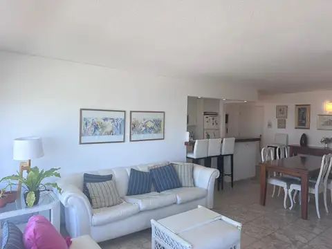 Libertador edificio, calle 25 y gorlero